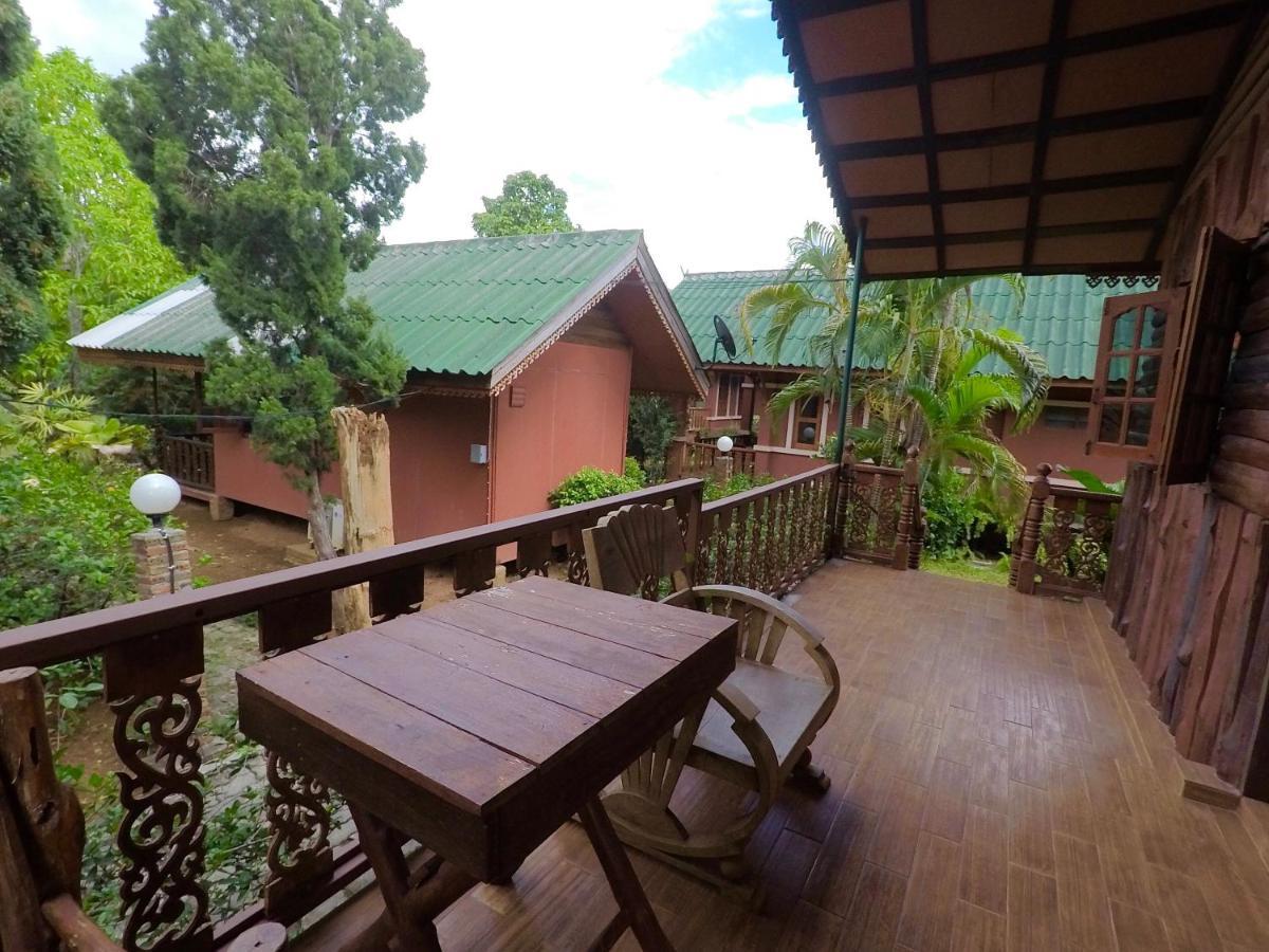 Chiangsan Goldenland Resort Chiang Saen Exterior photo