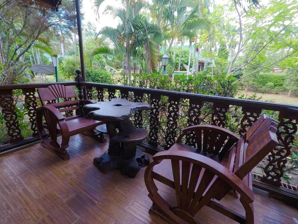 Chiangsan Goldenland Resort Chiang Saen Exterior photo