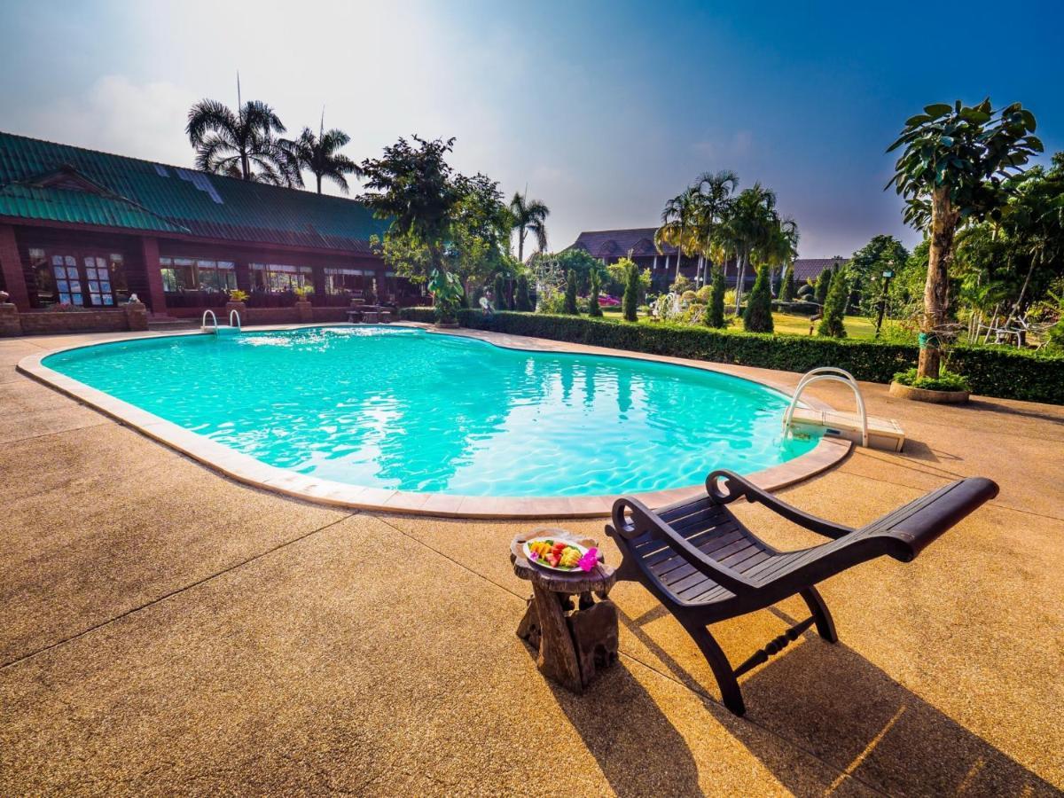 Chiangsan Goldenland Resort Chiang Saen Exterior photo